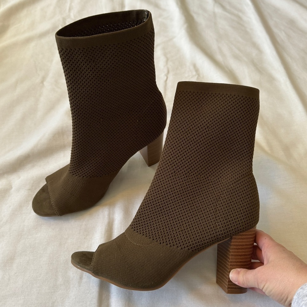 Charlotte Russe 10 Eva Booties Green Fabric Stretch Sock Boots ~ Boho Peep Toe